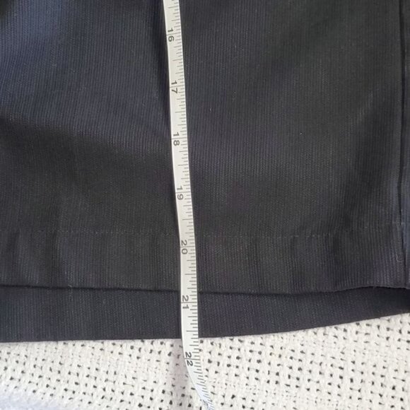 Nike Golf Black Pocketed‎ Front Pleated Athletic Sz. 38 Shorts - Picture 7 of 12